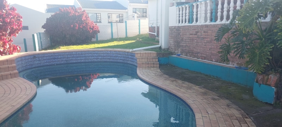 4 Bedroom Property for Sale in Amalinda North Eastern Cape